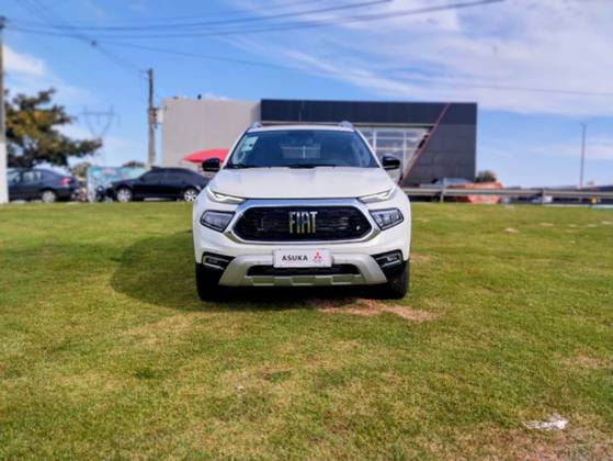 FIAT TORO 2.0 16V TURBO DIESEL VOLCANO 4WD AT9 FIAT TORO 2.0 16V TURBO DIESEL VOLCANO 4WD AT9